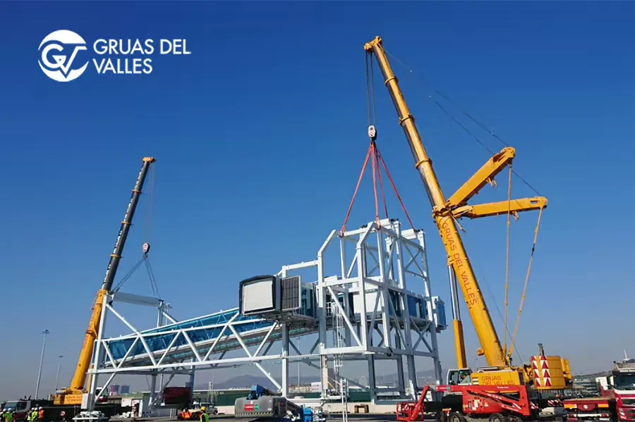 Operación portuaria de Grúas del Vallès